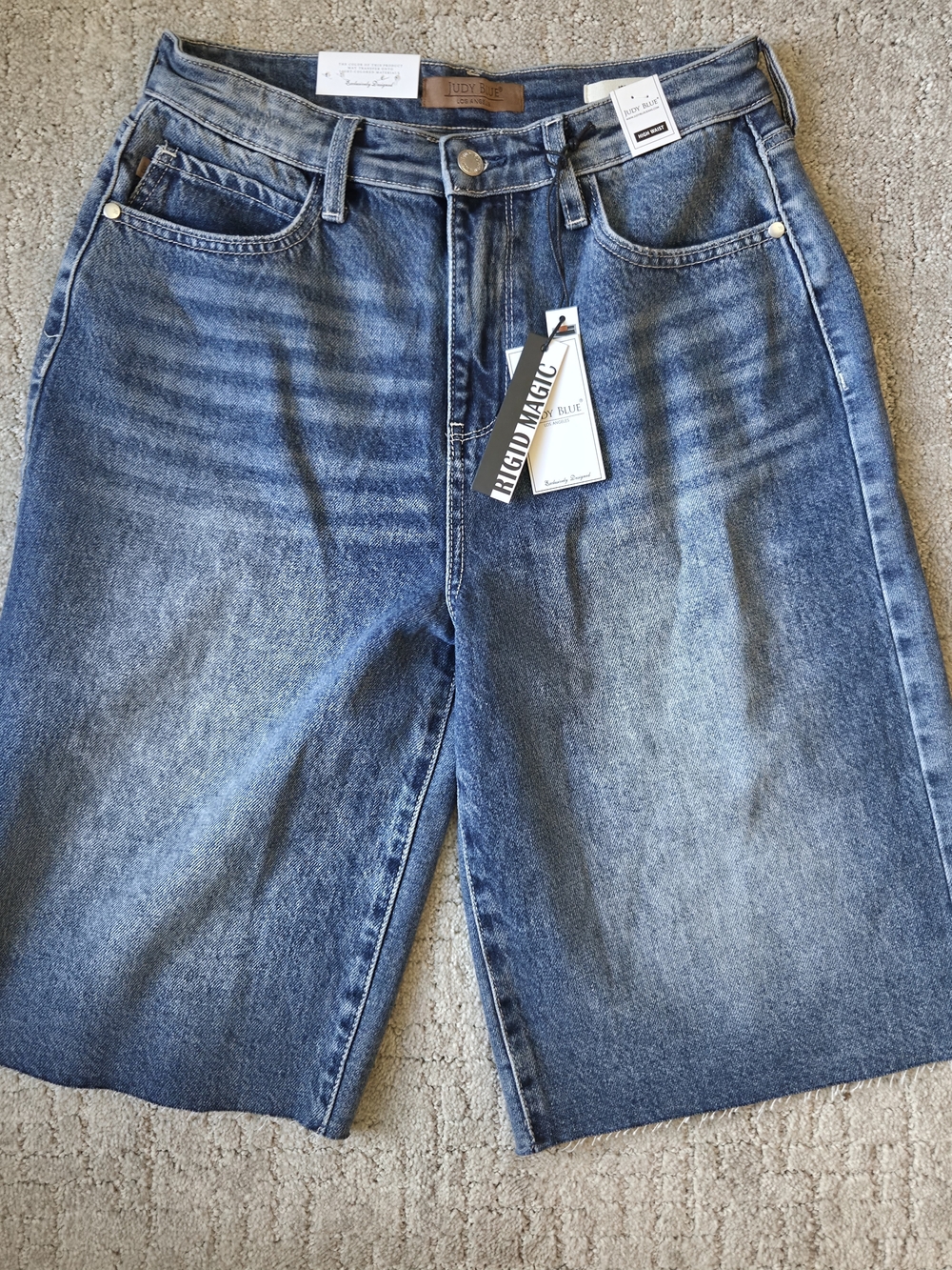 Judy Blue Women's M High Waist Rigid Magic Denim Jorts Raw Hem Shorts NWT
